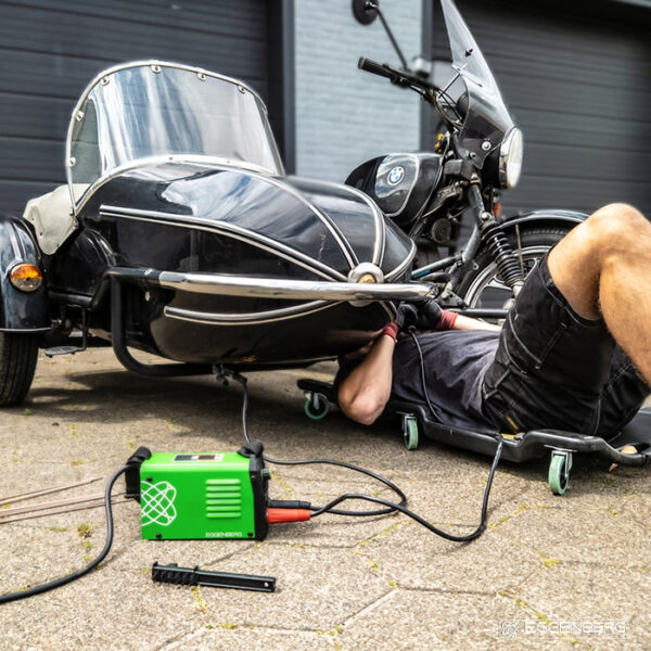 Eggenberg MMA100 Mini Wechselrichter + Eggenberg Schweißhelm + Elektroden